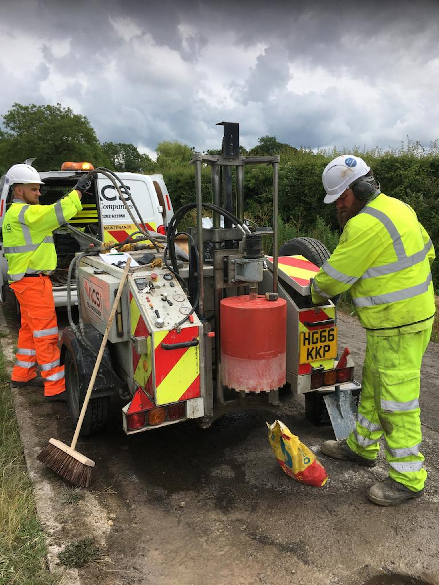 Clearing up a bore hole site